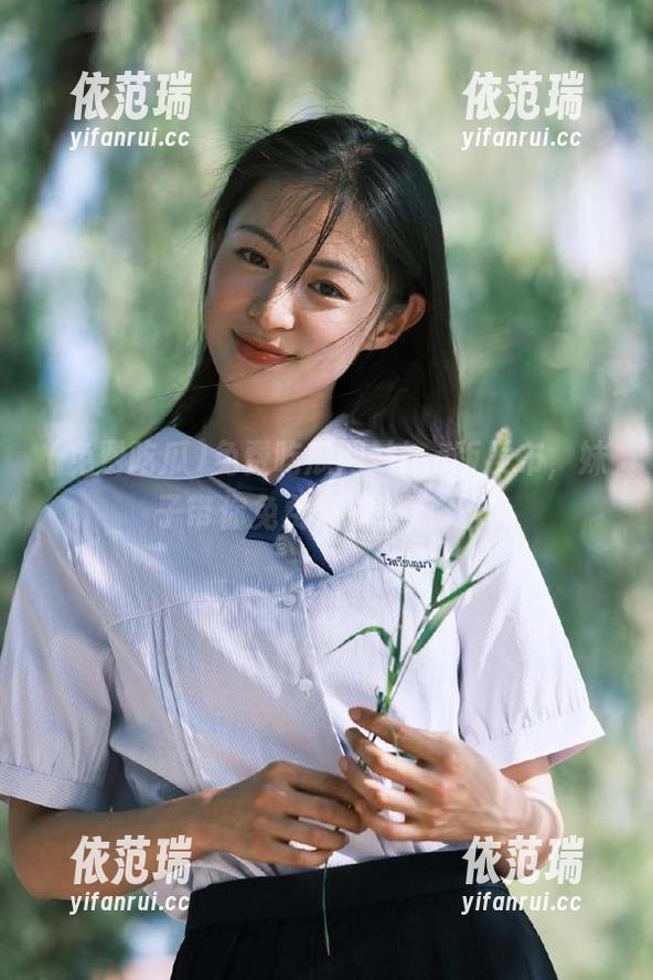 免费吃瓜 免费吃瓜网站ios版发布,妹子带你免费畅享热点八卦