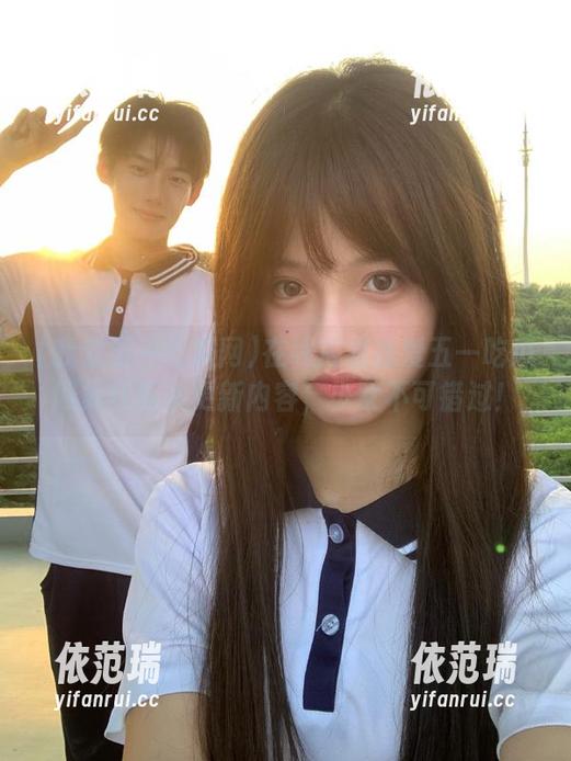 我爱五一吃瓜网 在线揭秘我爱五一吃瓜网最新版本更新内容,少女不可错过!